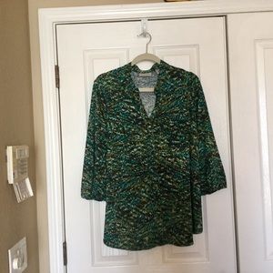 Women’s size 18/20 Avenue top-PRICE FIRM
